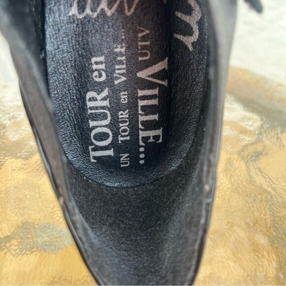 Un Tour En Ville Black Patent and Metallic Grey Leather Square Toe Slip On Shoes - Picture 12 of 12